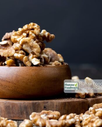 Walnut Kernel (Brown Akhrot, Raw Quality)